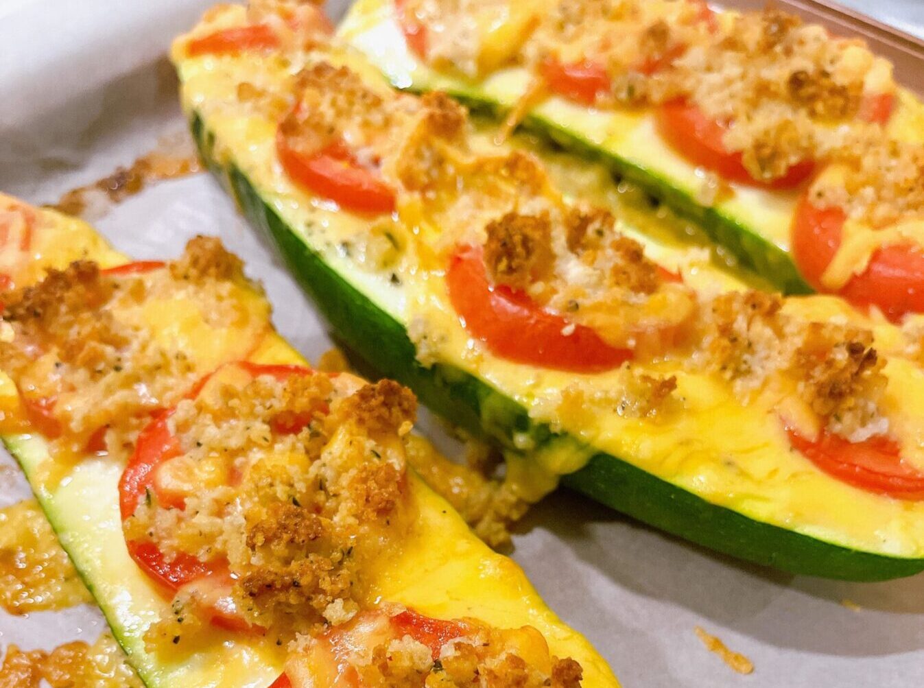 Baked Zucchini With Tomatoes and Gouda Cheese
